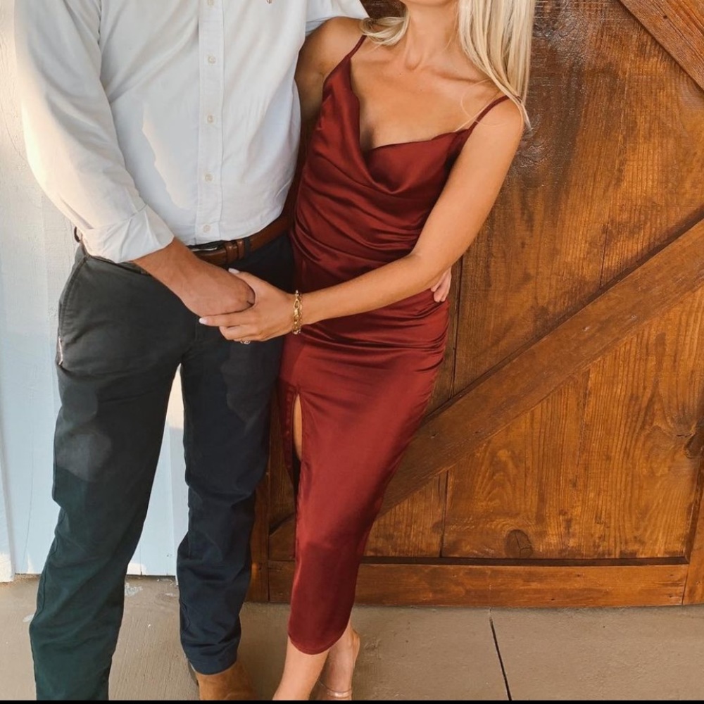 Mid length dress with slit